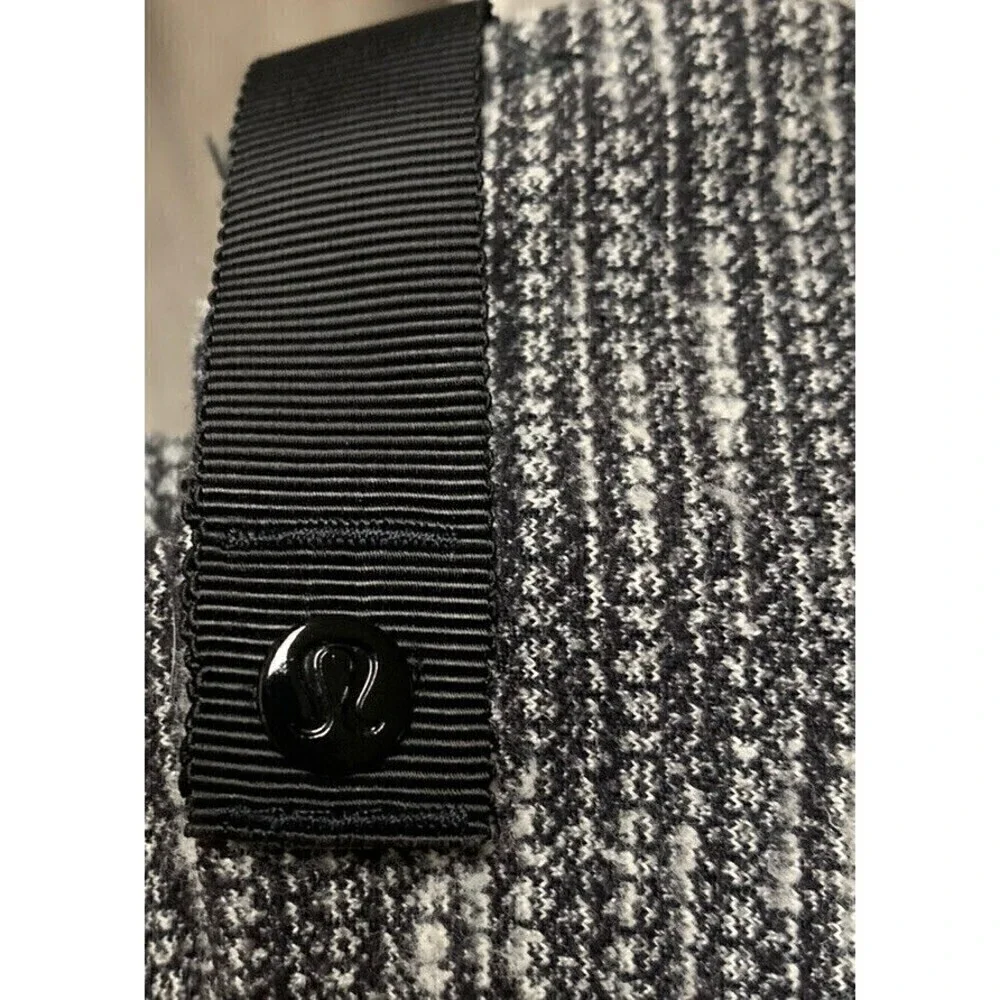 Lululemon‎ Vinyasa Womens Infinity Scarf Gray